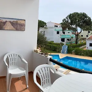 albufeira-falesia-beach-apartment-albufeira.hotelaalgarve.com/